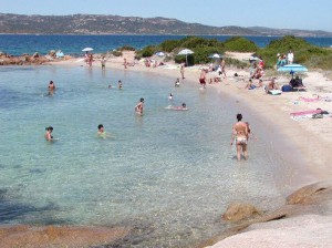 Spiaggia Tre Monti (Baja Sardinia)