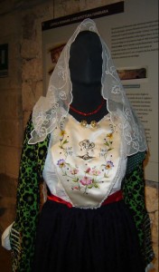 Costume femminile di Tissi