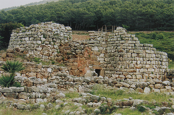 Nuraghe Palmavera (Alghero) Nuraghe Palmavera (Alghero)