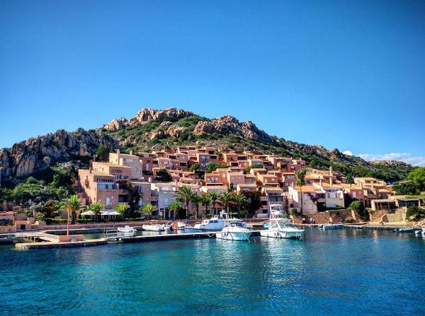Porto Massimo (Isola della Maddalena) Porto Massimo (Isola della Maddalena)